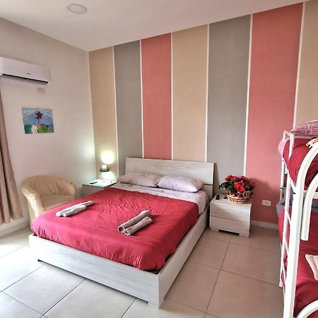 Home Regina Giovanna Napoli Ngoại thất bức ảnh