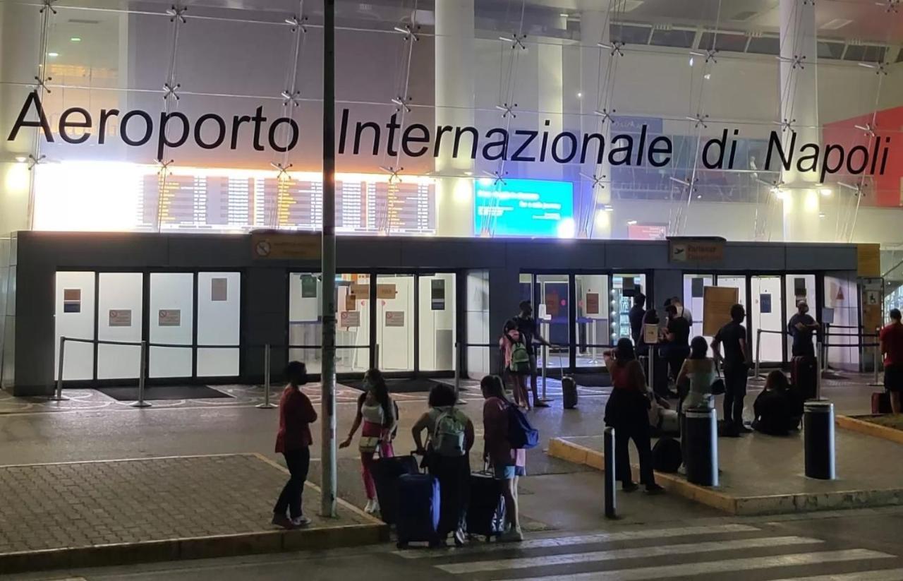 Home Regina Giovanna Napoli Ngoại thất bức ảnh