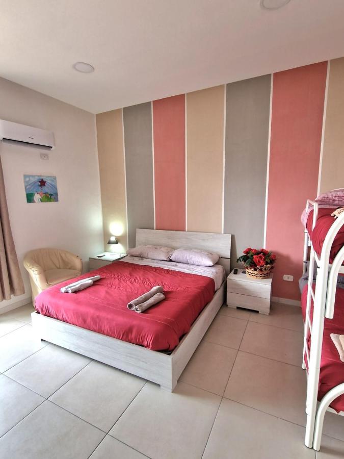 Home Regina Giovanna Napoli Ngoại thất bức ảnh